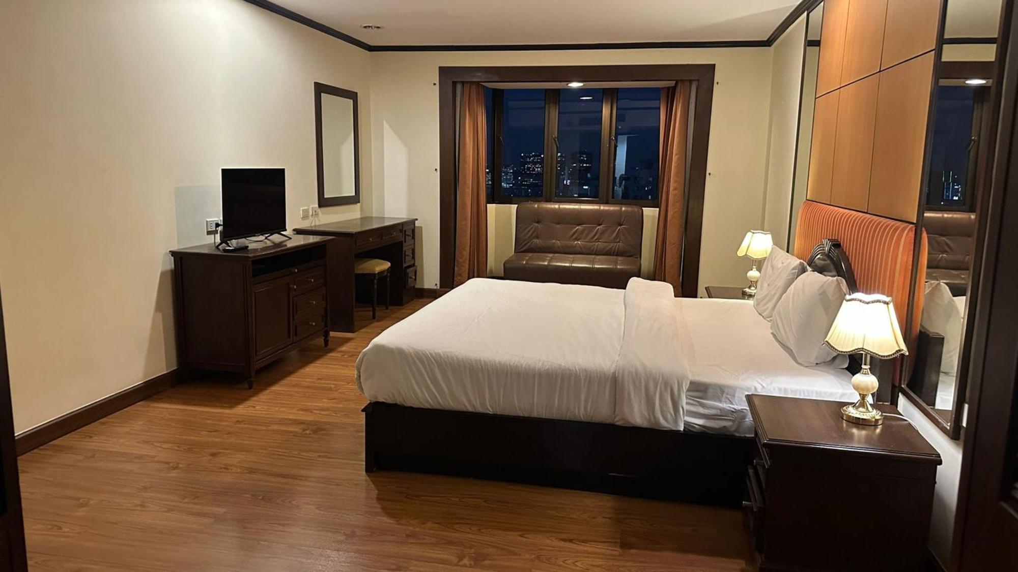 Omni Tower Sukhumvit Soi 4 Direct Apartment Bangkok Ngoại thất bức ảnh