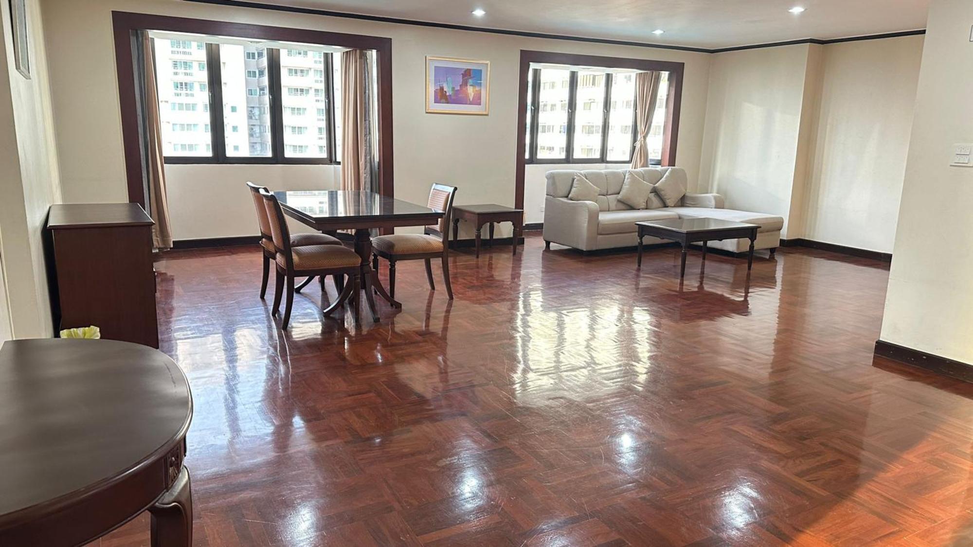 Omni Tower Sukhumvit Soi 4 Direct Apartment Bangkok Ngoại thất bức ảnh