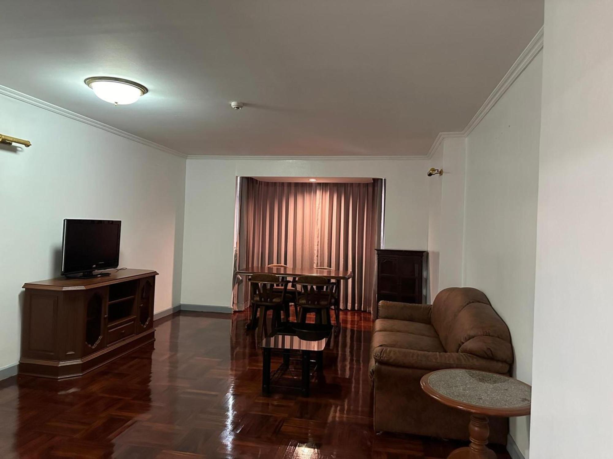 Omni Tower Sukhumvit Soi 4 Direct Apartment Bangkok Ngoại thất bức ảnh
