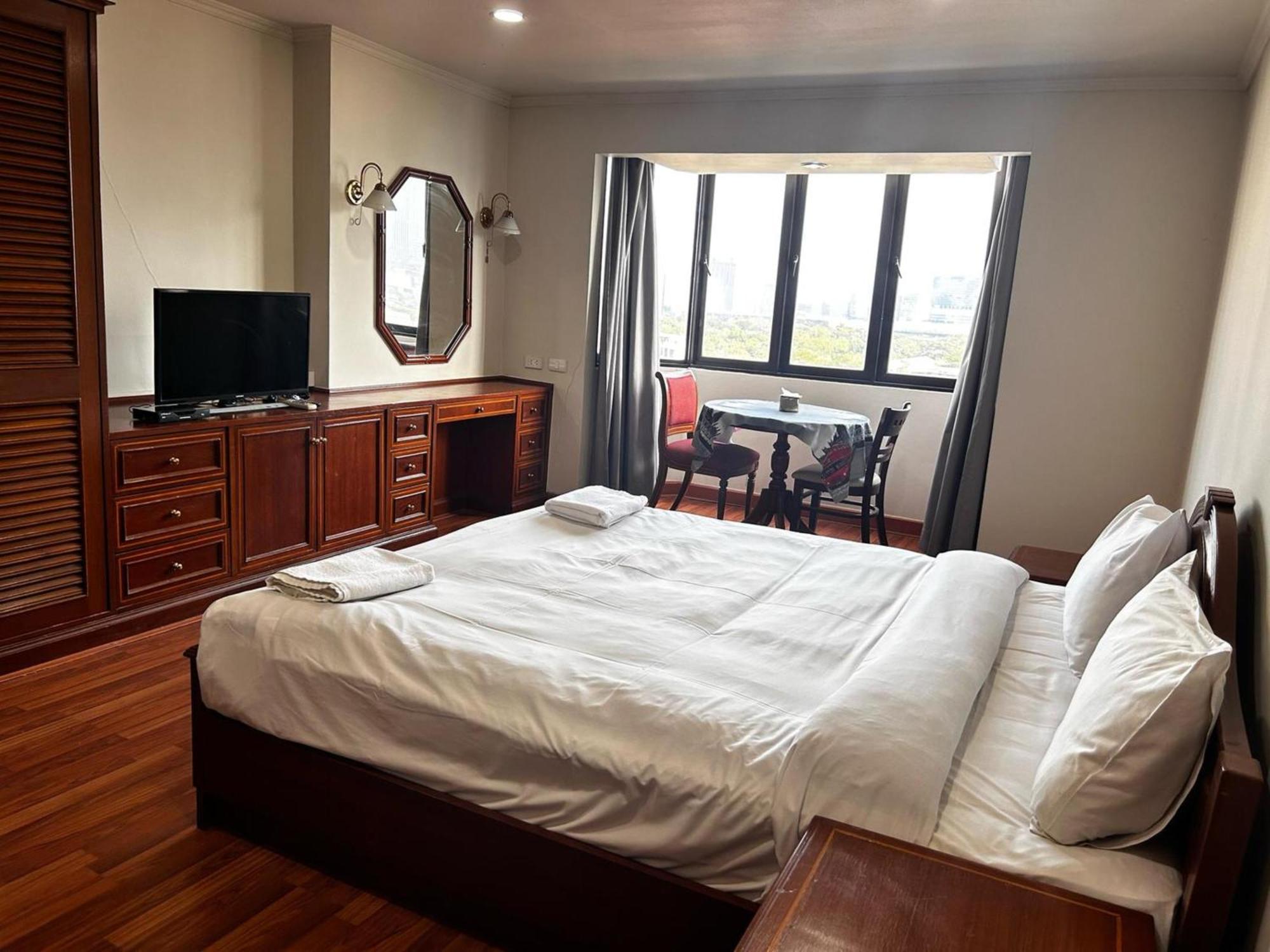 Omni Tower Sukhumvit Soi 4 Direct Apartment Bangkok Ngoại thất bức ảnh